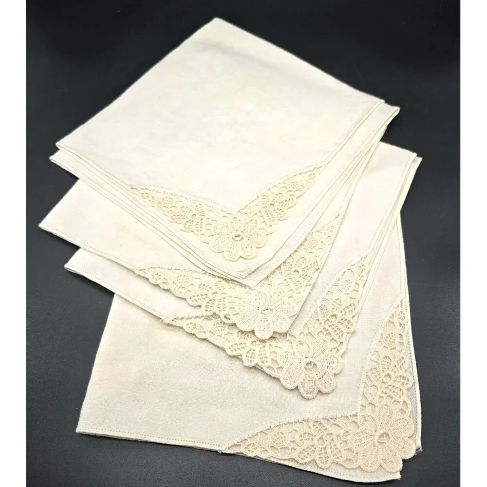 Vintage Cream Linen Napkins With Intricate Lace Floral Corners Set Of 4 JJ3964